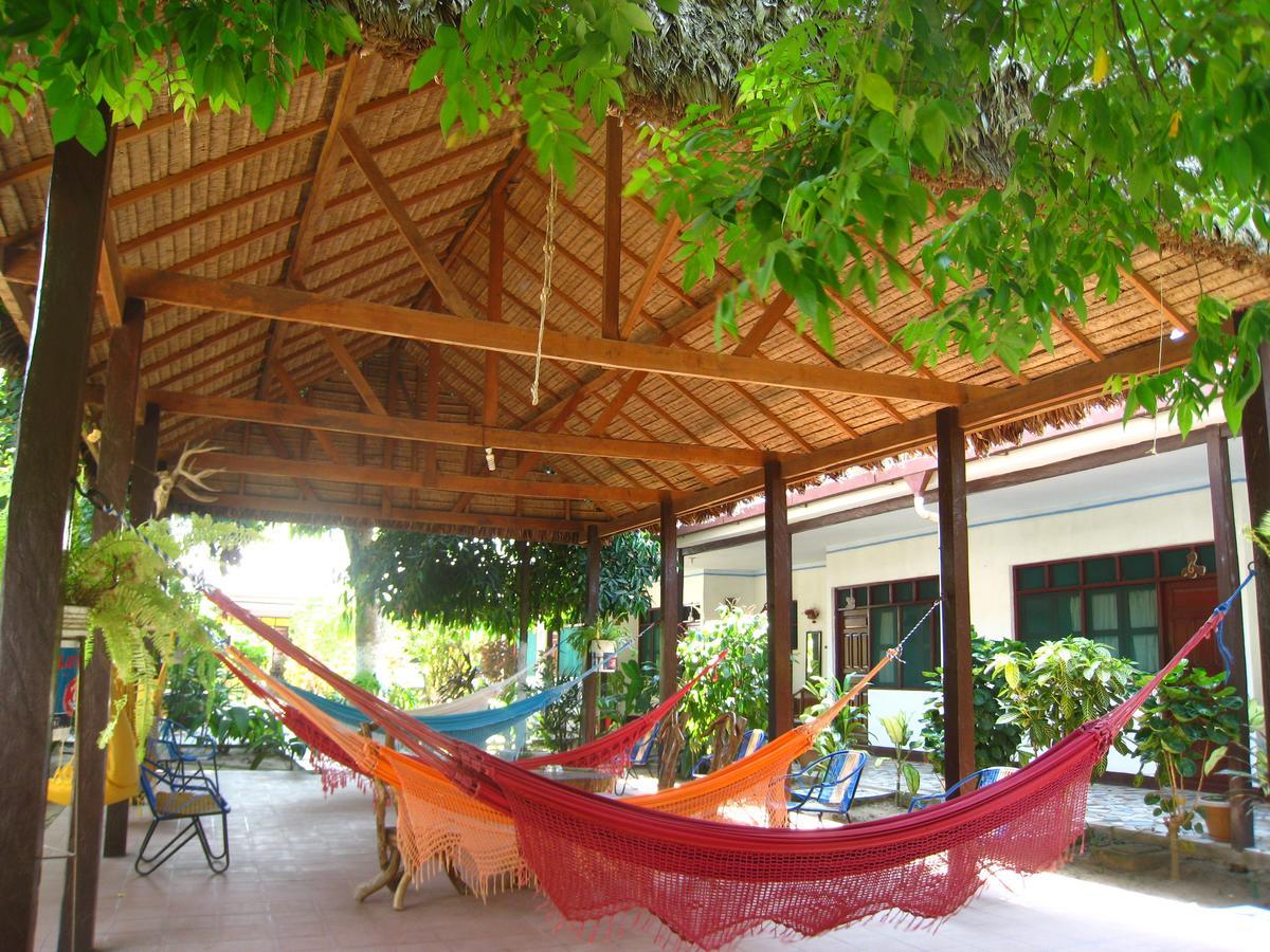 Hotel Oriental รัวเรนาบาเก ภายนอก รูปภาพ